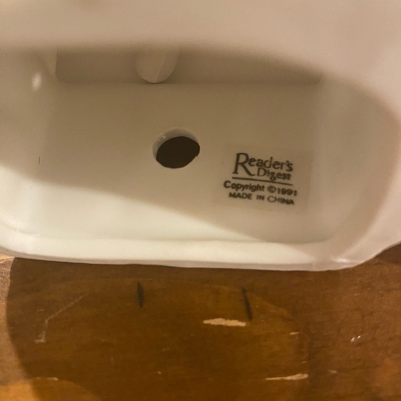 SET of Three Vintage Readers Digest Ceramic Bell Ornaments circa 1991 - Picture 8 of 13